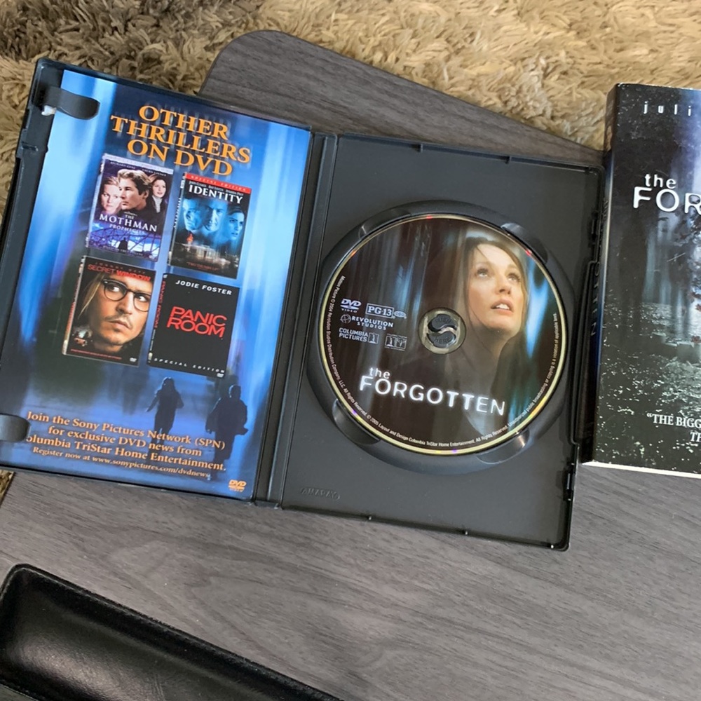 The Forgotten DVD - Picture 2 of 2